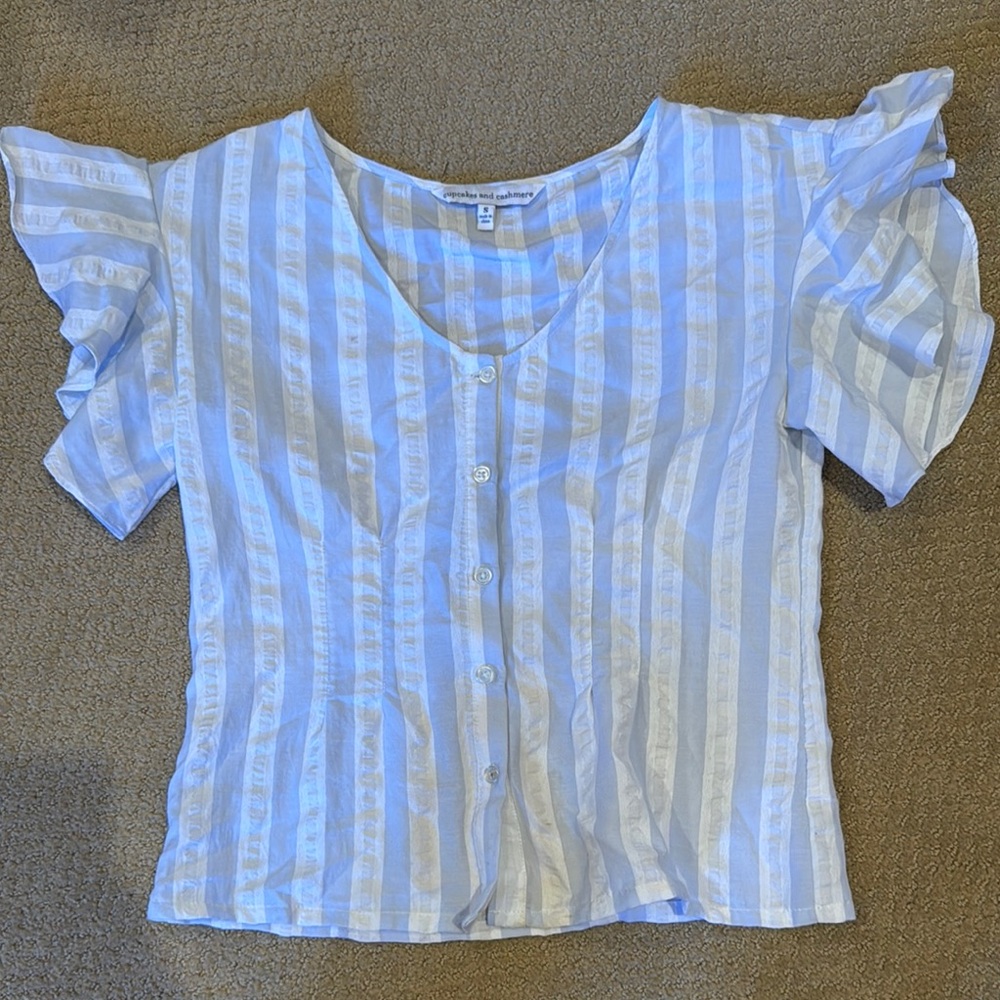 Cupcakes & Cashmere Blue and White Ruffled Blouse